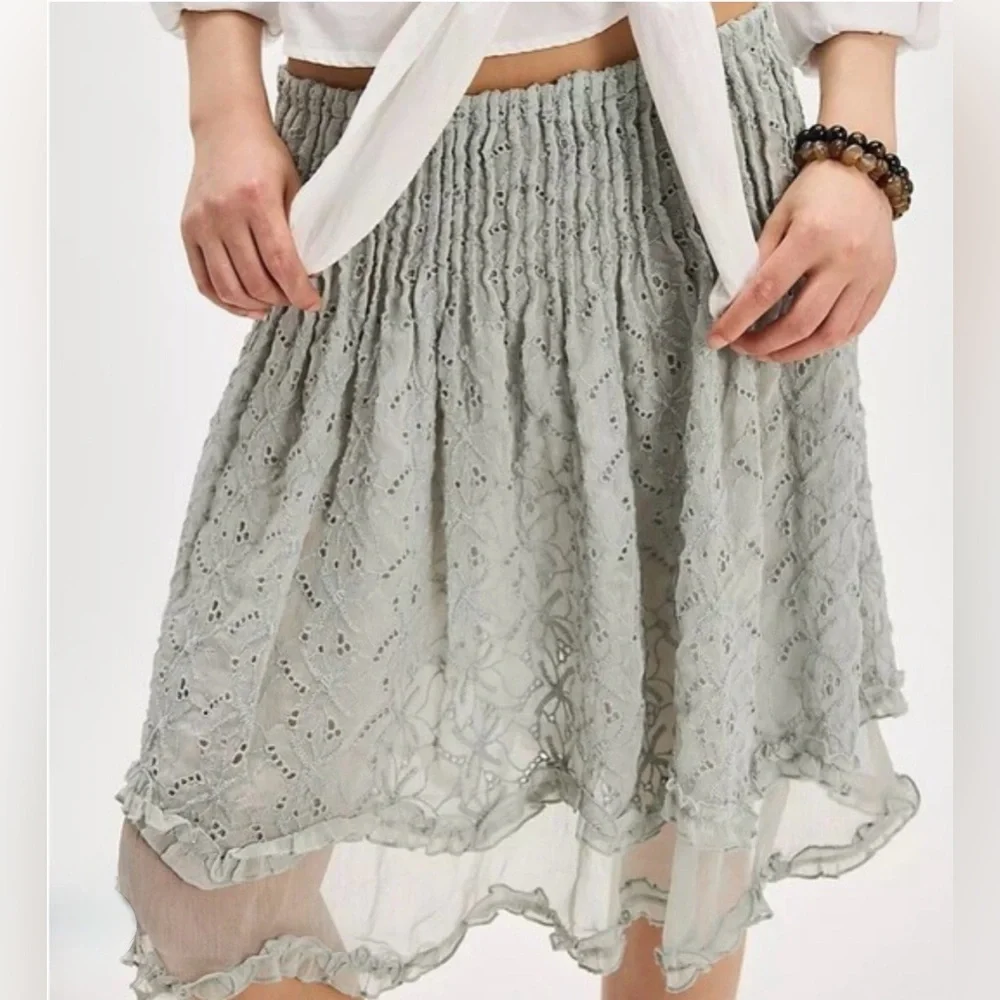 Free People Sanderson Midi Tea Skirt, Sky Grey, NWOT, Women’s Size XS/S - Picture 3 of 10